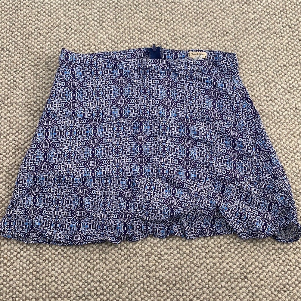 Lily White Mini Skirt w Zipper Size L